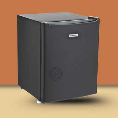 Hamilton Beach 2.5 cu. Ft. Refrigerator, Energy Star, 2 glass adj. shelves, rev.door, leveling ft.